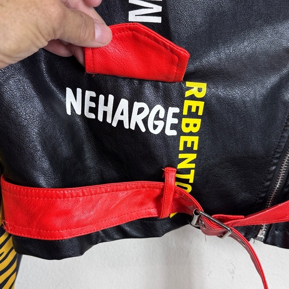 (T2) Vintage Y2K Punk Rock Crop Biker Jacket, Size M,80s Style, with Studs - Picture 3 of 16